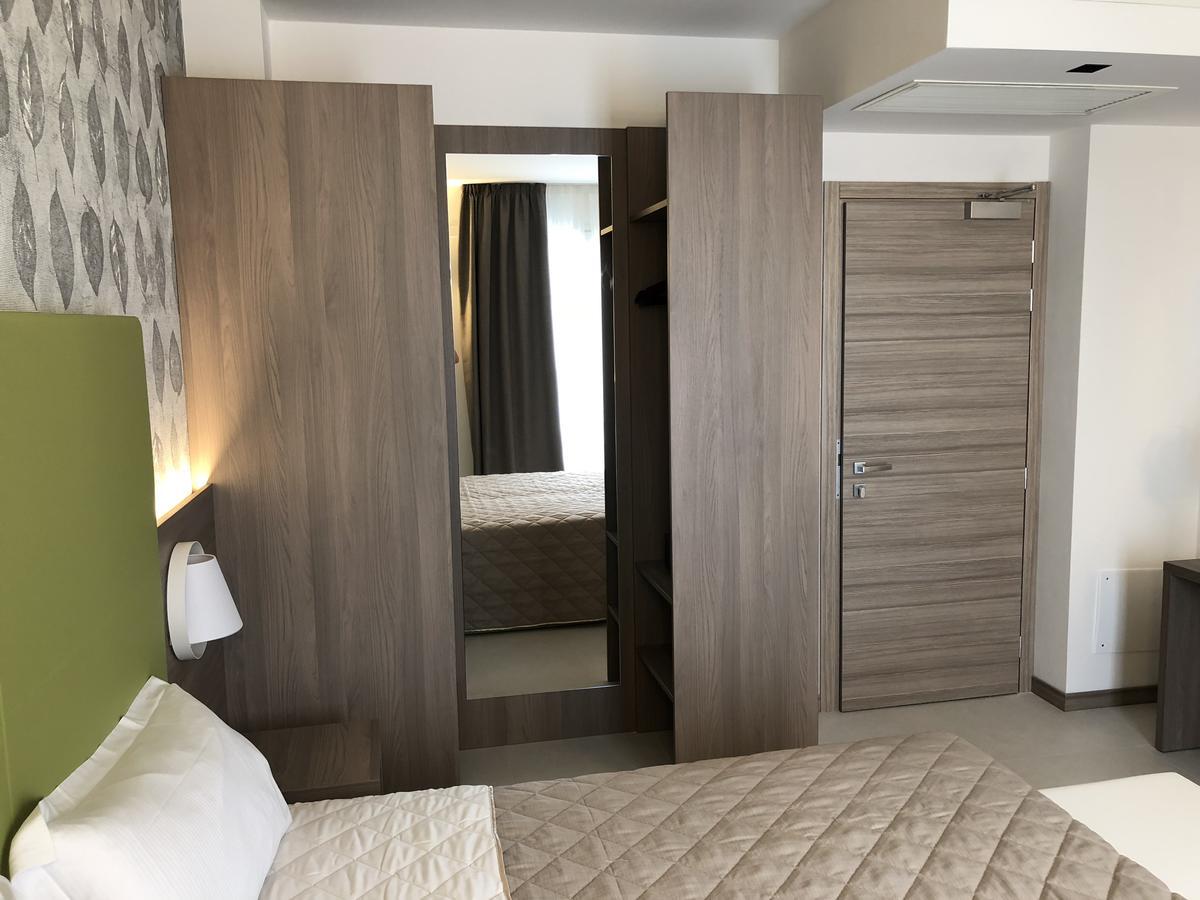 Hotel Iris Jesolo Dış mekan fotoğraf