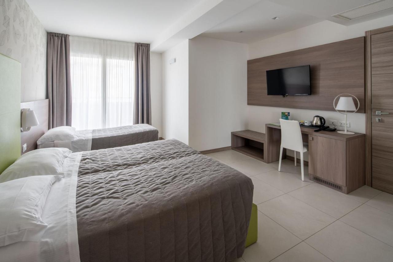 Hotel Iris Jesolo Dış mekan fotoğraf