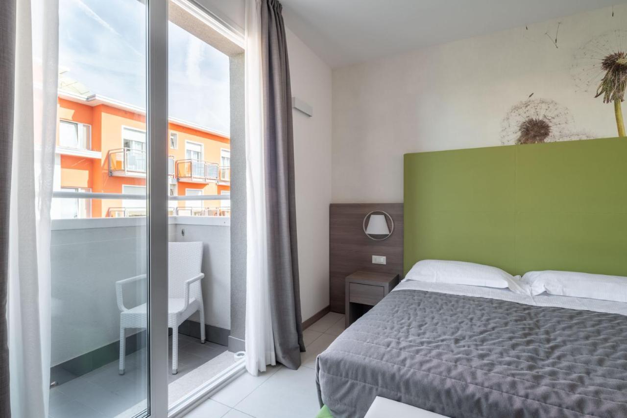 Hotel Iris Jesolo Dış mekan fotoğraf